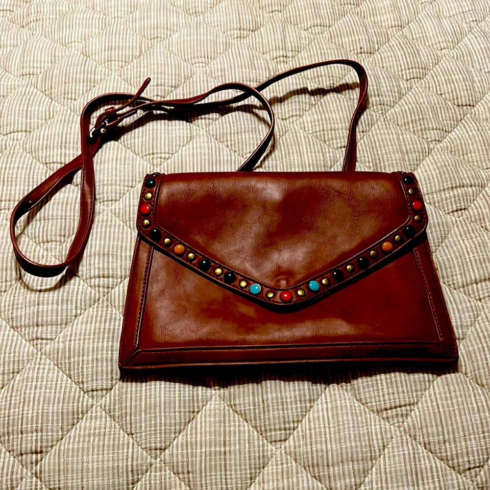 Like new brown crossbody bag.